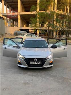 نيسان ألتيما